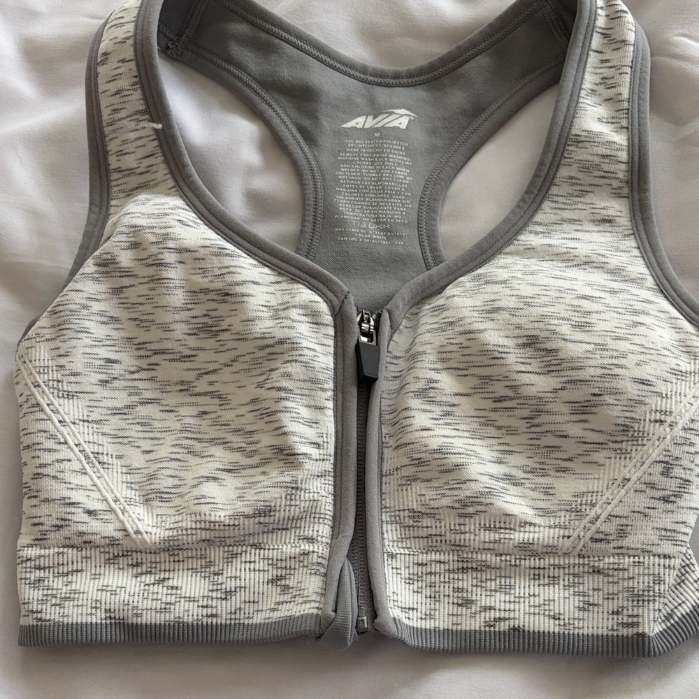 Women's Avia M Heathered Gray and White Sports Bra like new